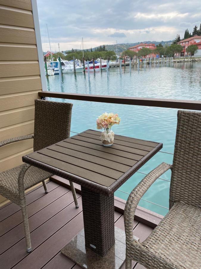 Floating House Blue Moon Villa Порторож Екстериор снимка