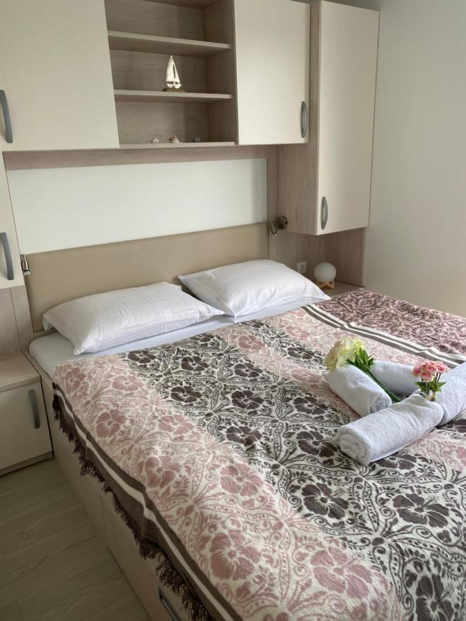 Floating House Blue Moon Villa Порторож Екстериор снимка