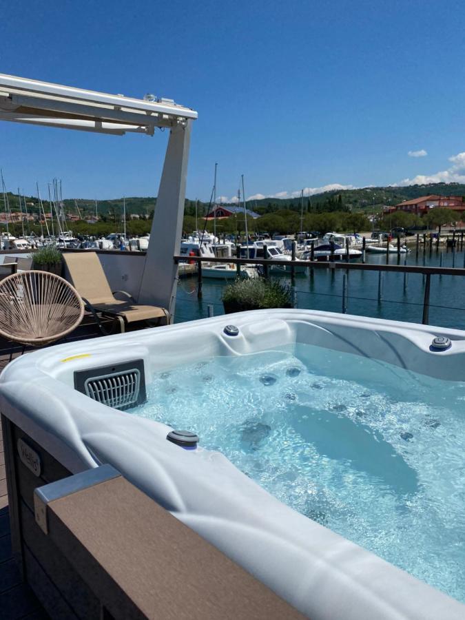 Floating House Blue Moon Villa Порторож Екстериор снимка
