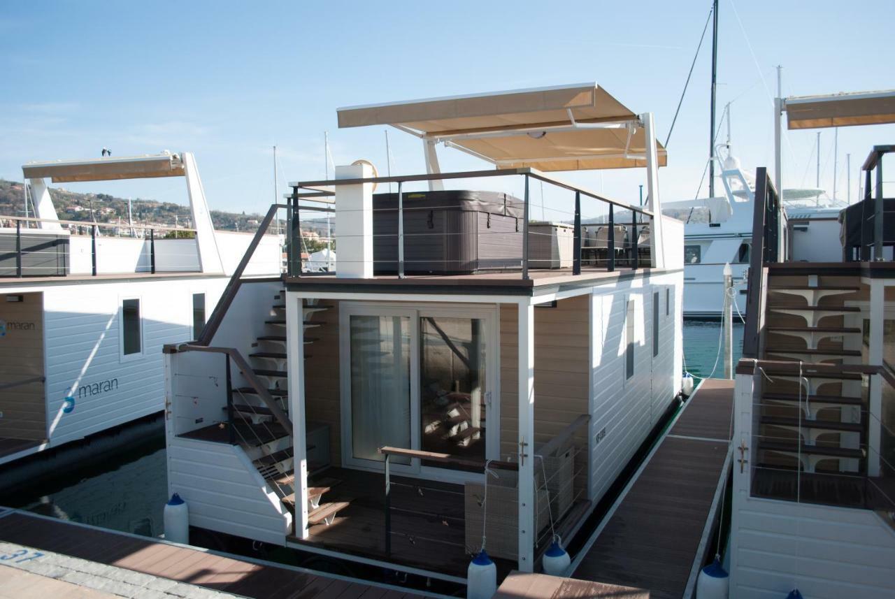 Floating House Blue Moon Villa Порторож Екстериор снимка
